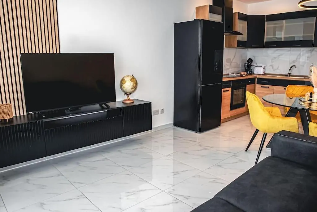 Stylish Seafront Spinola Apartment St. Julian's