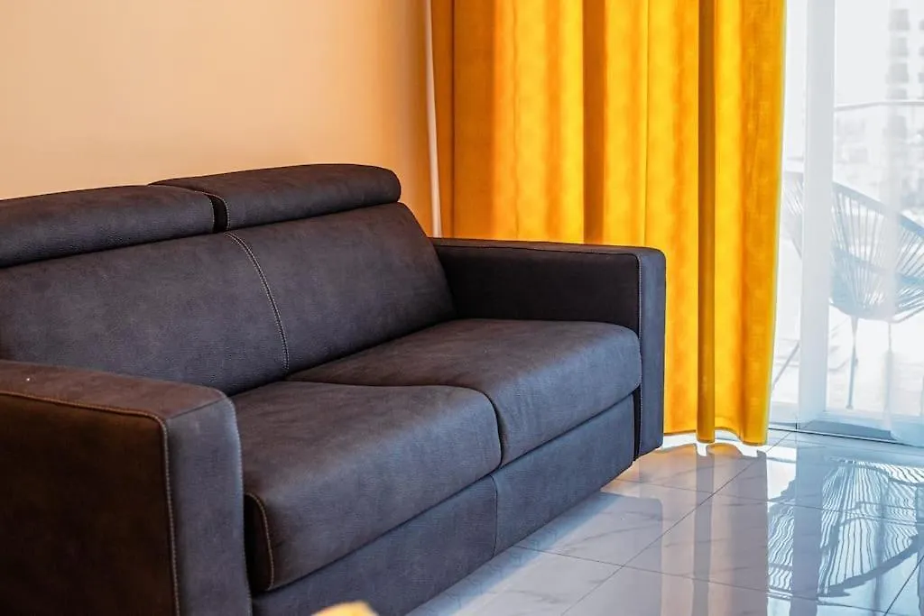 Stylish Seafront Spinola Apartment Saint Julian's