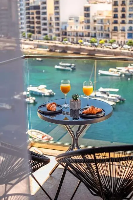 Stylish Seafront Spinola Apartment location