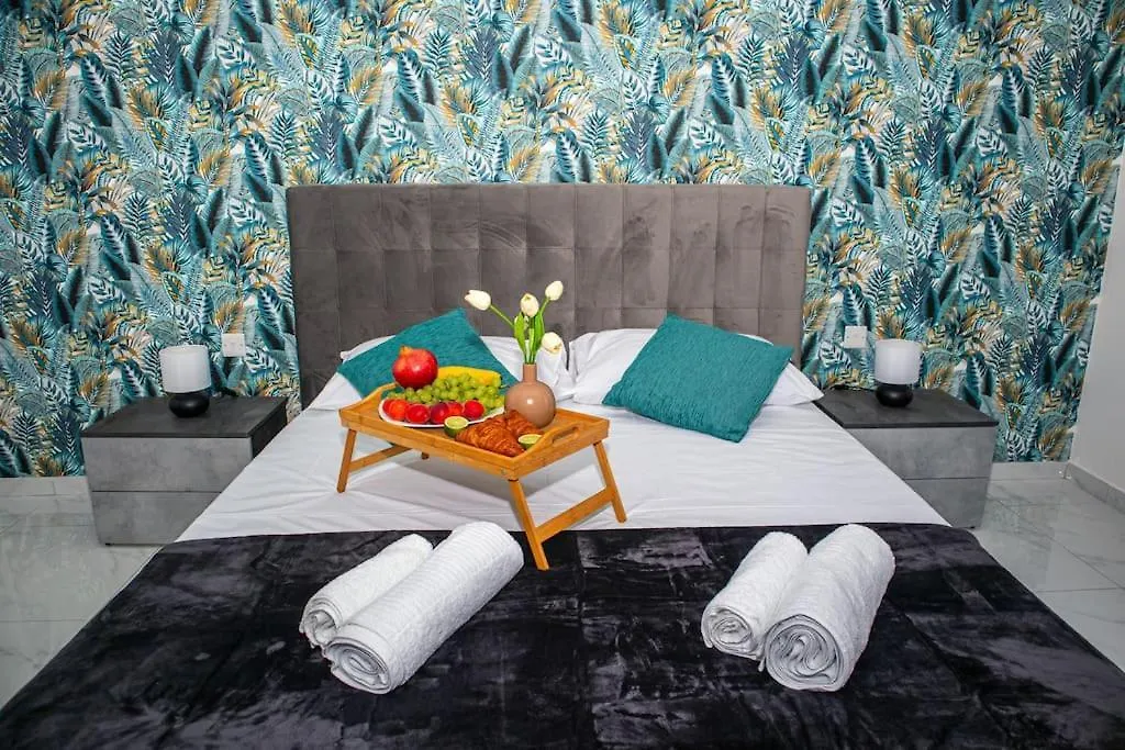 Stylish Seafront Spinola Apartment Saint Julian's